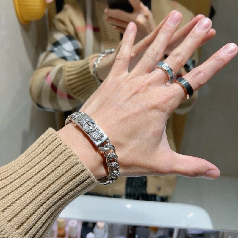 Timeless Gucci Bracelets 244358