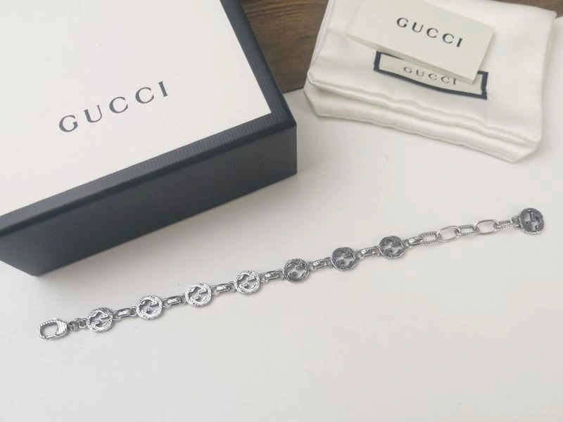 Chic Gucci Bracelets 244171