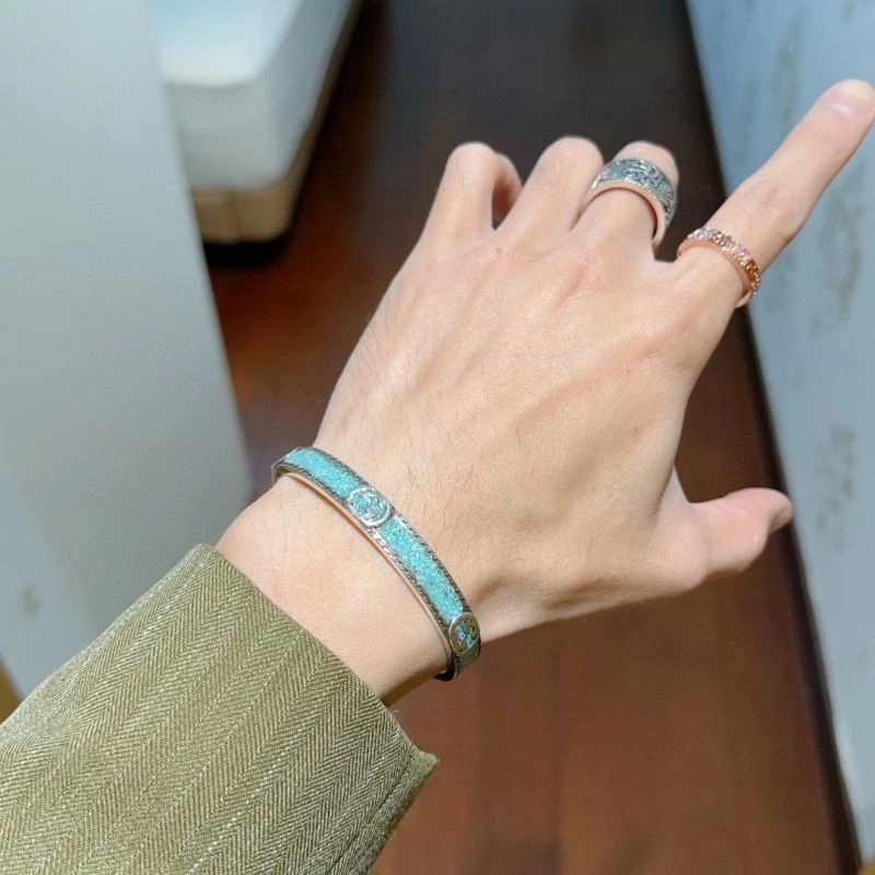 SmoothTexture Gucci Bracelets 244157