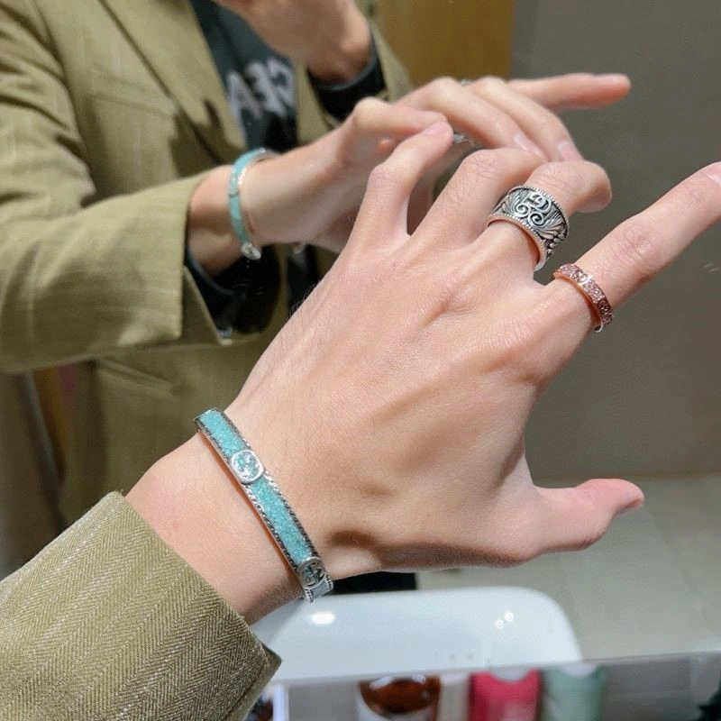SmoothTexture Gucci Bracelets 244157