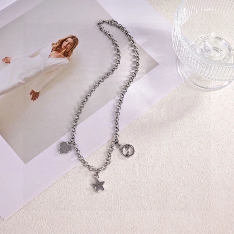Minimalist Gucci Bracelets 244131