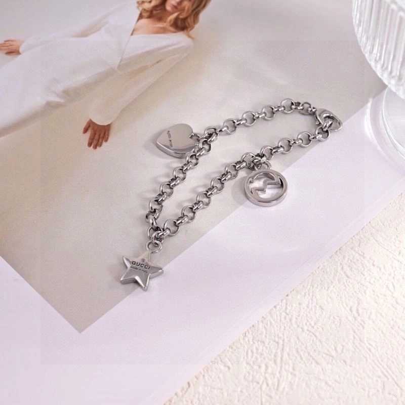 Minimalist Gucci Bracelets 244131