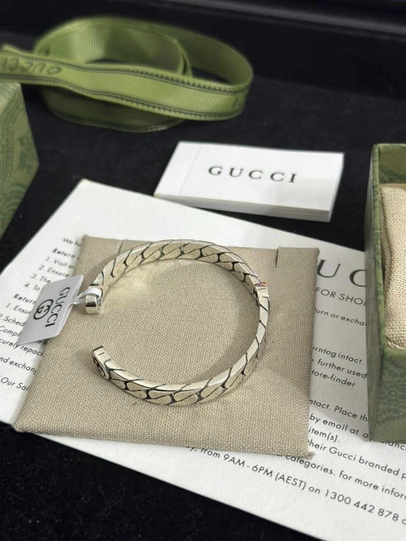 Stretchable Gucci Bracelets 244101