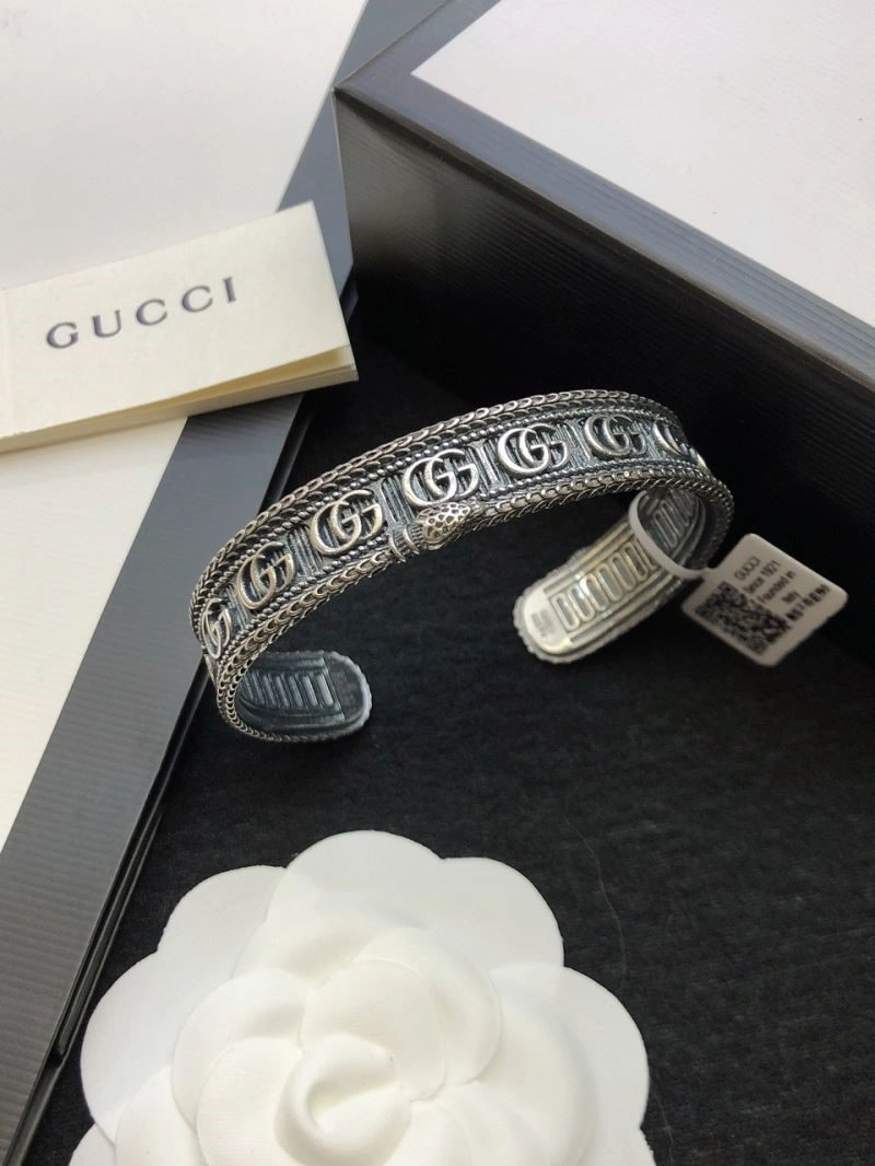 Resilient Gucci Bracelets 244113