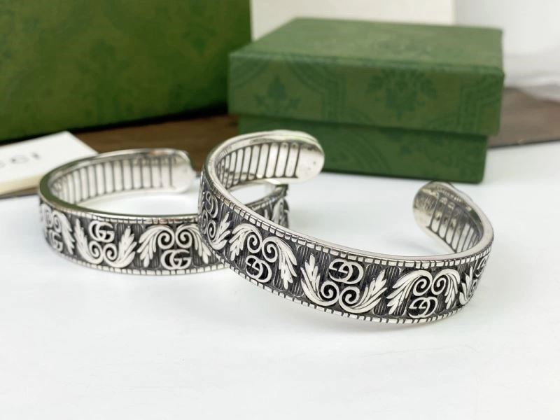 Comfortable Gucci Bracelets 243904