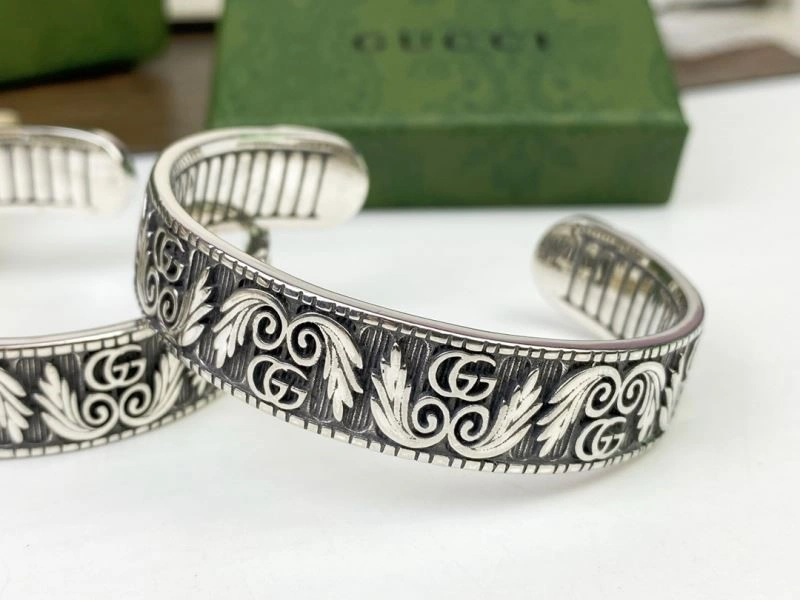 Comfortable Gucci Bracelets 243904
