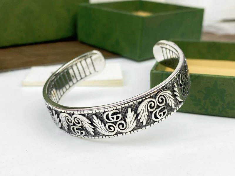 Comfortable Gucci Bracelets 243904