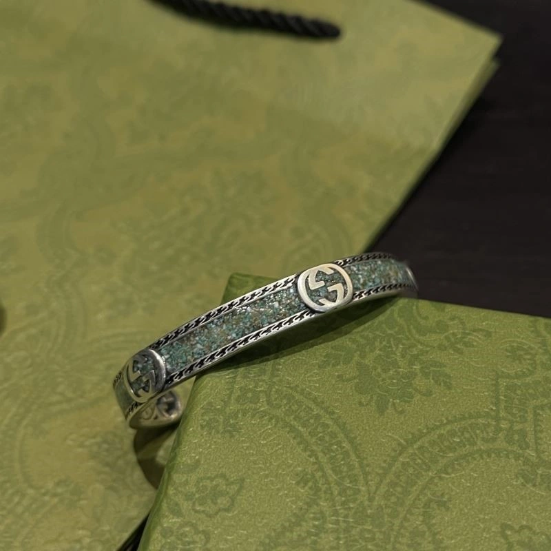Supportive Gucci Bracelets 243907