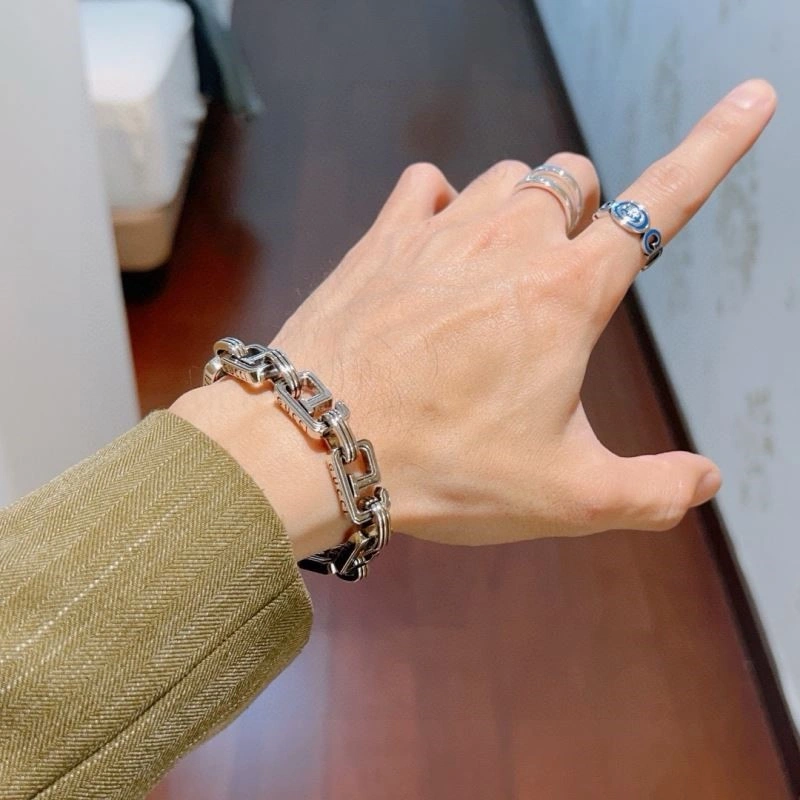 Gucci Bracelets Vibrant 243915