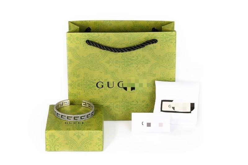 WeatherProof Gucci Bracelets 243892
