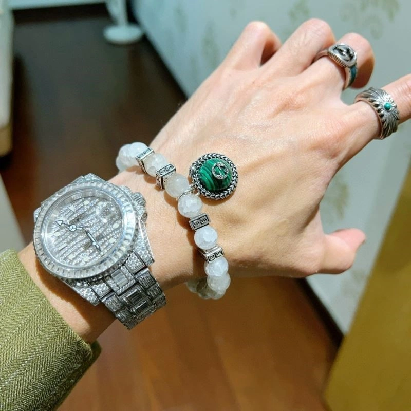 Bright Gucci Bracelets 243857