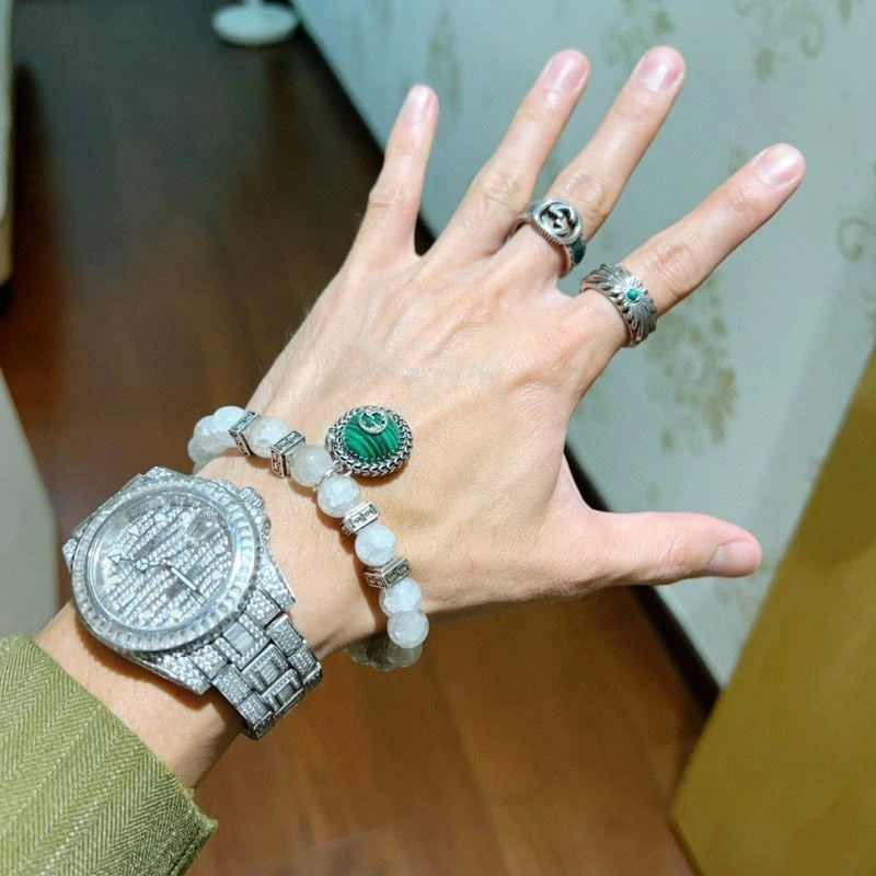 Bright Gucci Bracelets 243857