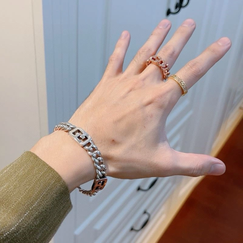 SmartChoice Gucci Bracelets 243871