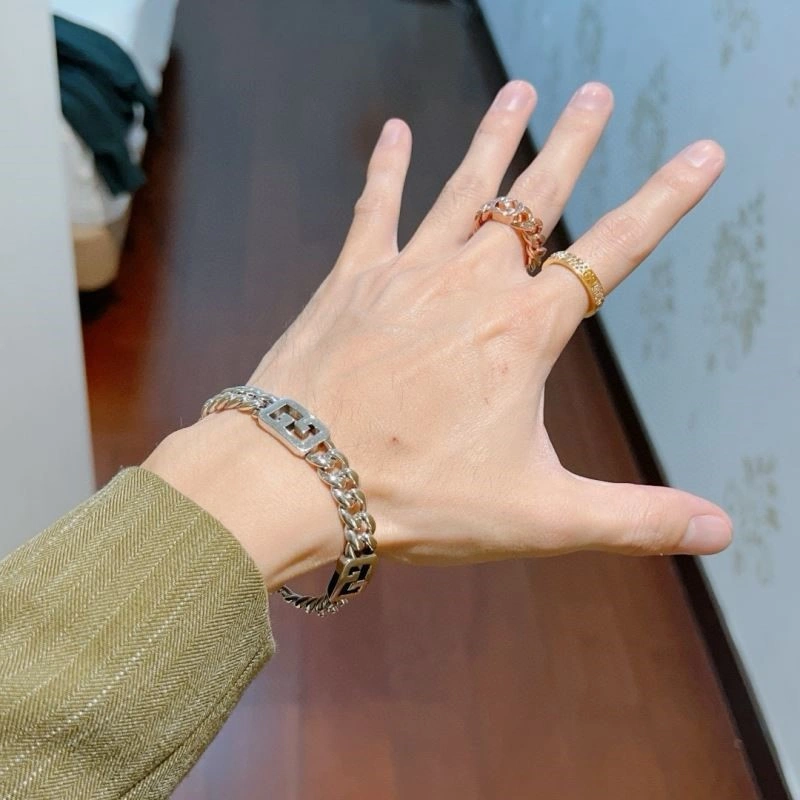 SmartChoice Gucci Bracelets 243871