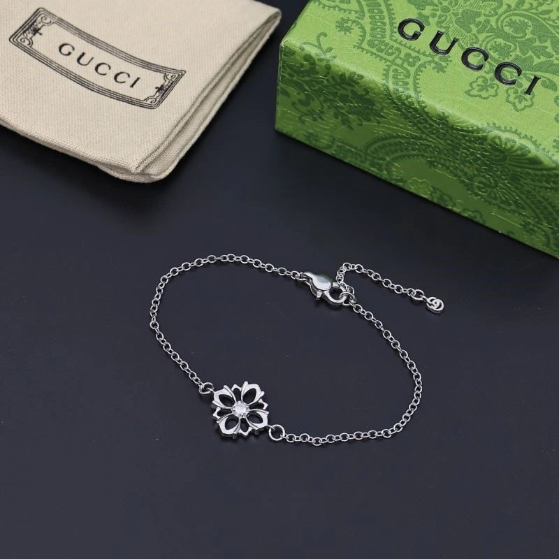 RelaxedFit Gucci Bracelets 243848