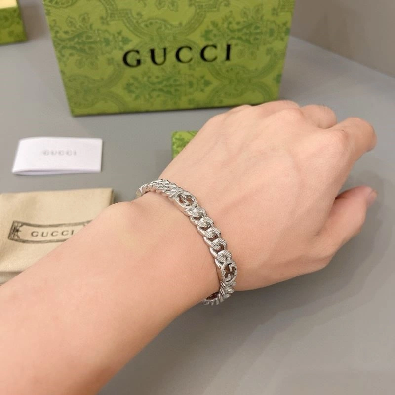 Sleek Gucci Bracelets 243817
