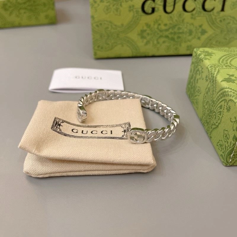 Sleek Gucci Bracelets 243817