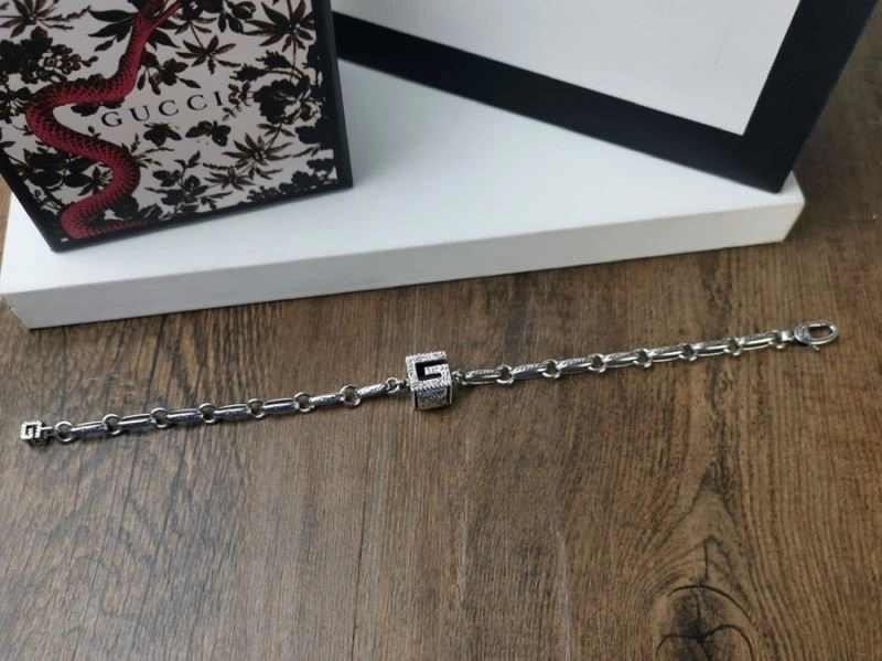 Gucci Bracelets SmartChoice 243809