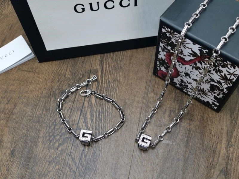 Gucci Bracelets SmartChoice 243809