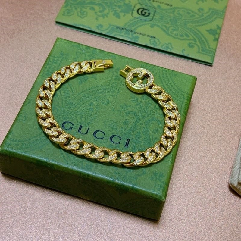 Comfortable Gucci Bracelets 243822