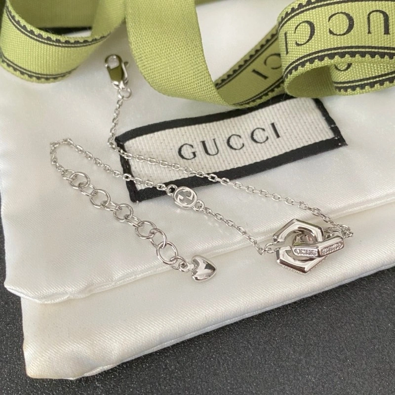 Affordable Gucci Bracelets 243804
