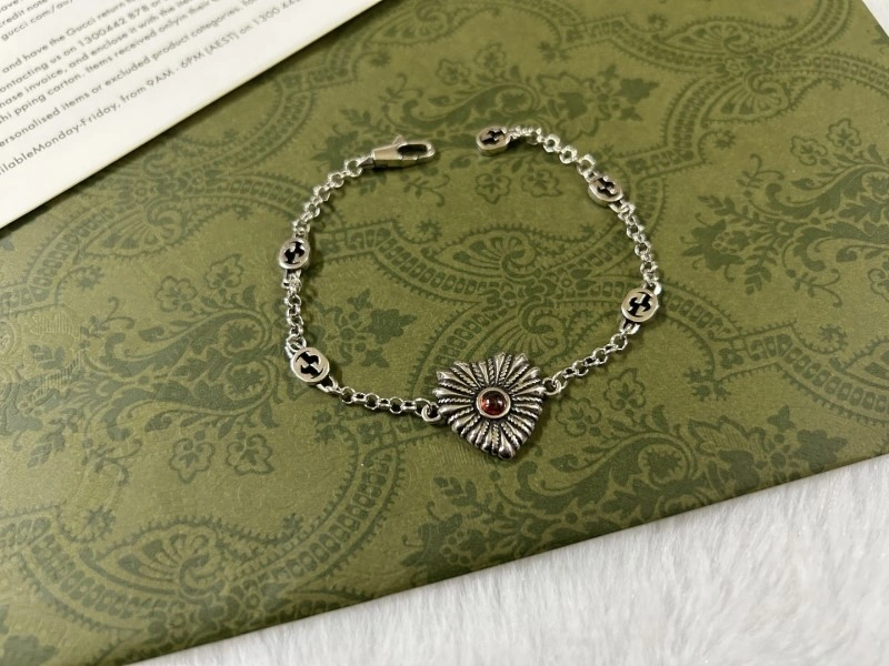 Gucci Bracelets SmoothTexture 243777