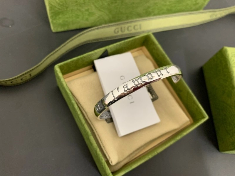 MoistureWicking Gucci Bracelets 243774