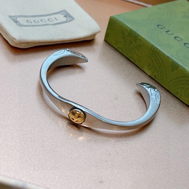 Lightweight Gucci Bracelets 243771