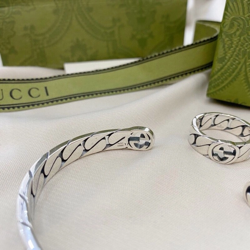 Resilient Gucci Bracelets 243783