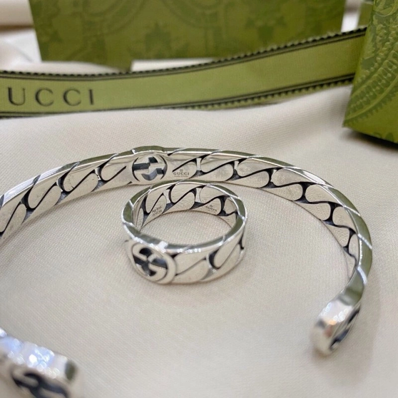 Resilient Gucci Bracelets 243783