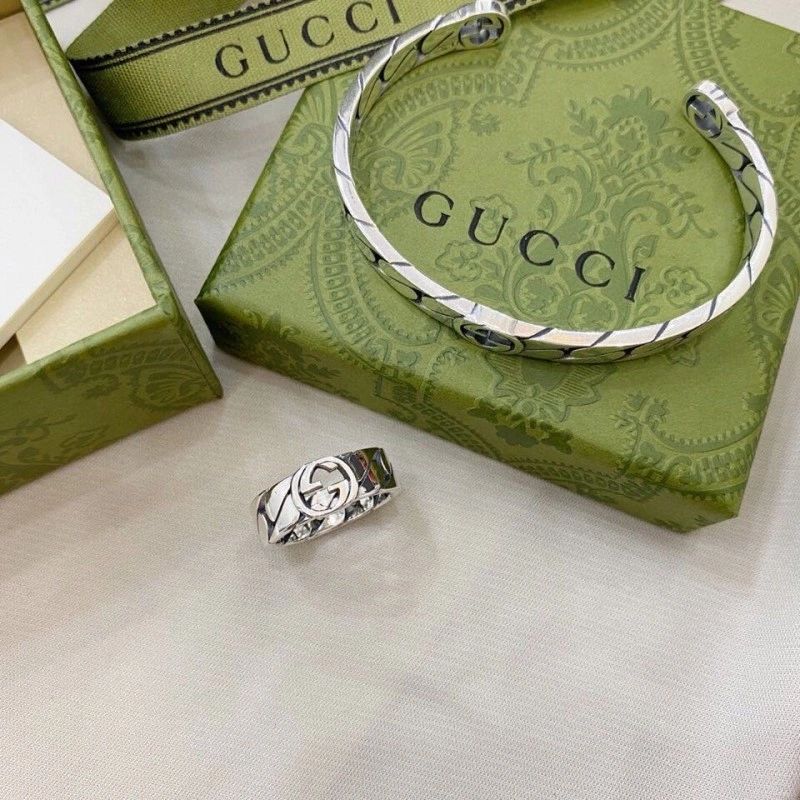 Resilient Gucci Bracelets 243783