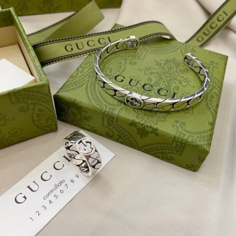 Resilient Gucci Bracelets 243783