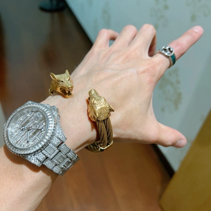 Bold Gucci Bracelets 243435