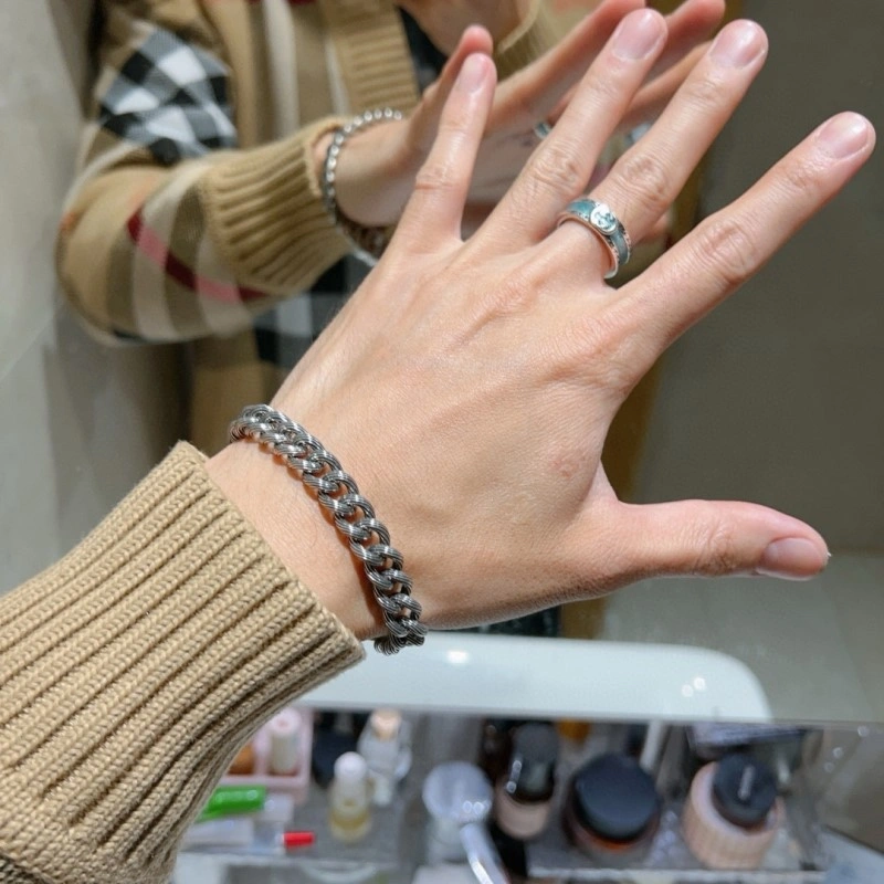 Breathable Gucci Bracelets 243438