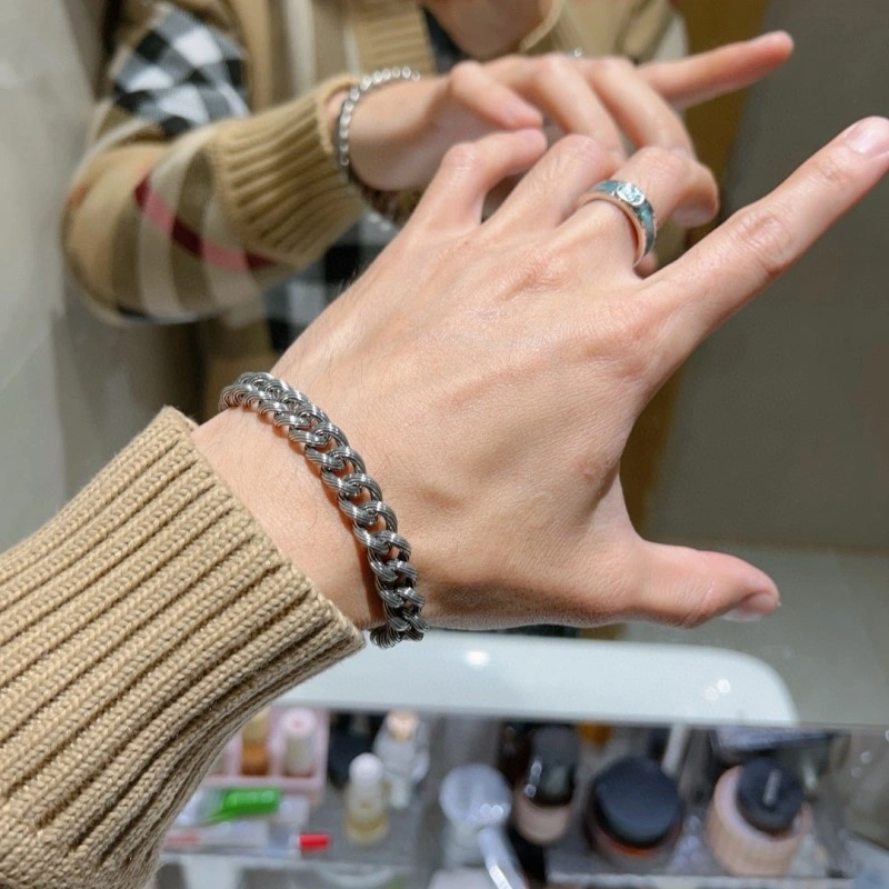 Breathable Gucci Bracelets 243438