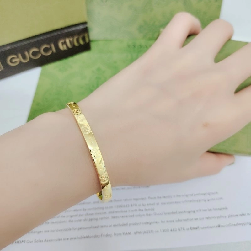 Minimalist Gucci Bracelets 243398