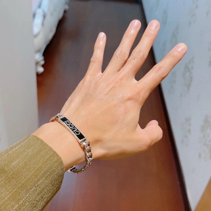 Comfortable Gucci Bracelets 243316