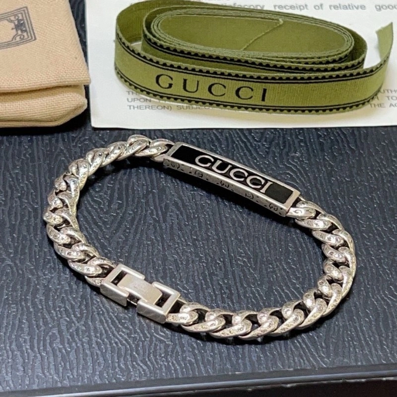 Comfortable Gucci Bracelets 243316