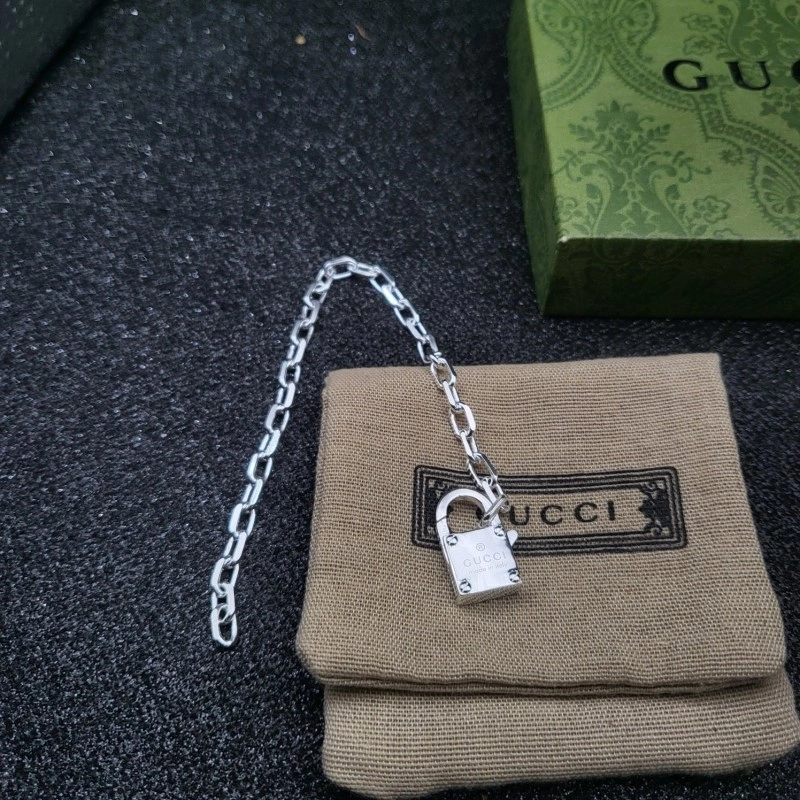 ModernLook Gucci Bracelets 243299