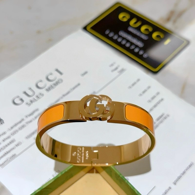 Resilient Gucci Bracelets 243297