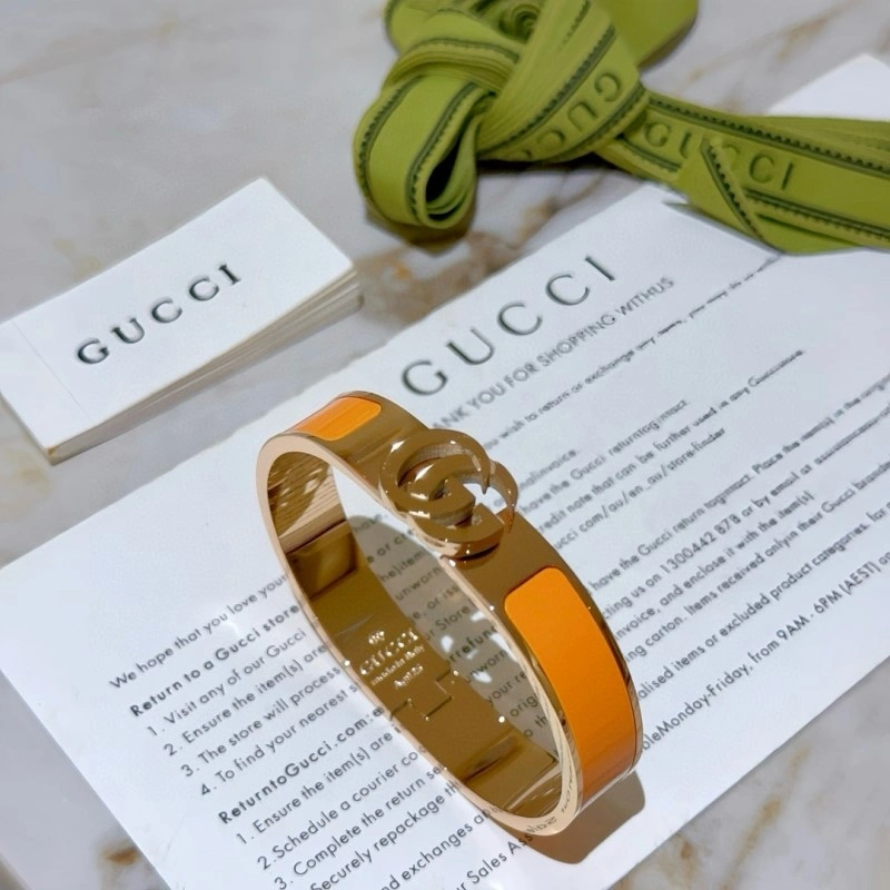 Resilient Gucci Bracelets 243297