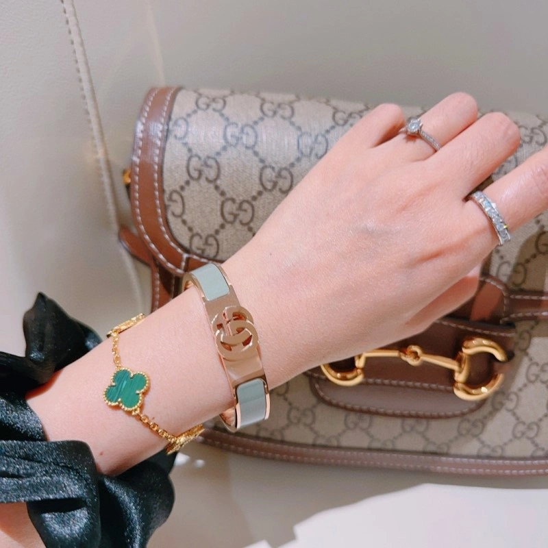 Gucci Bracelets Timeless 243298