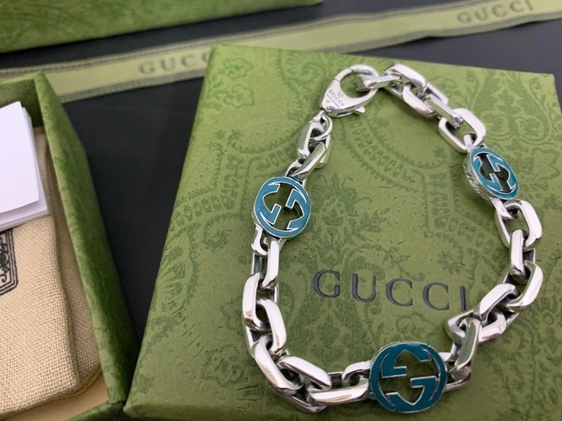 RelaxedFit Gucci Bracelets 243284