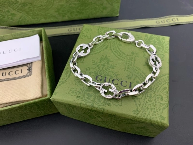RelaxedFit Gucci Bracelets 243284