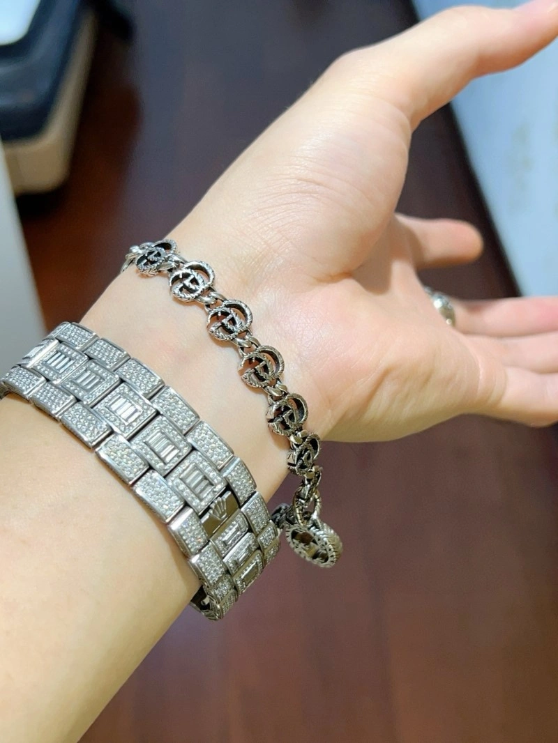 WeatherProof Gucci Bracelets 243280