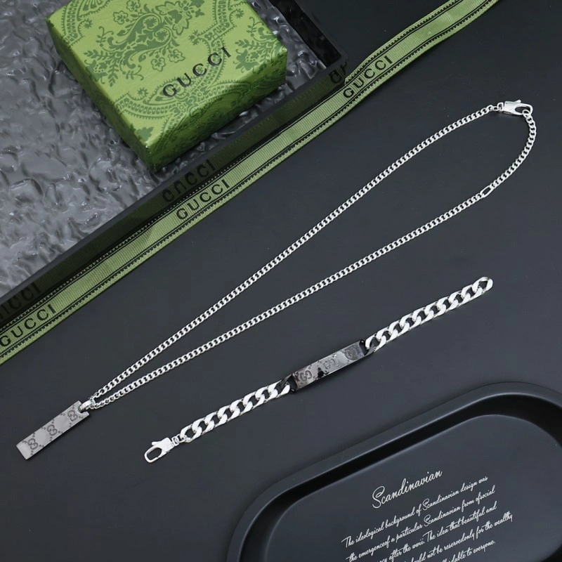 Gucci Bracelets SmoothTexture 243278