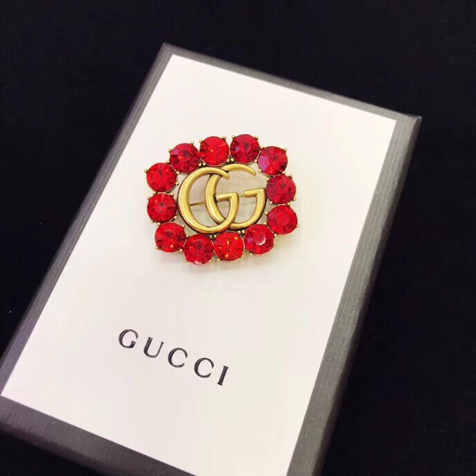 Versatile Gucci Brooches 245163