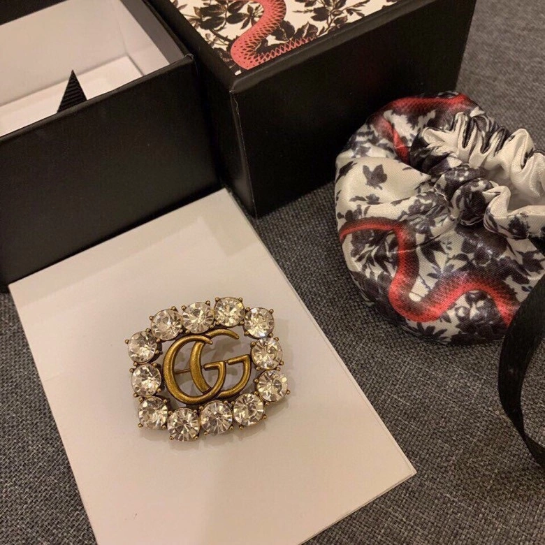 Unique Gucci Brooches 245147