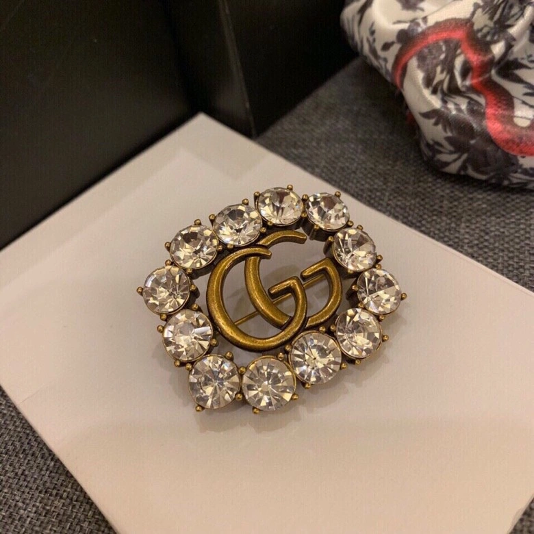 Unique Gucci Brooches 245147