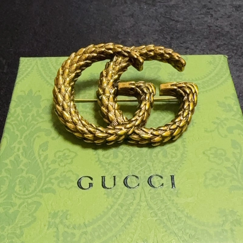 Gucci Brooches UrbanChic 243248